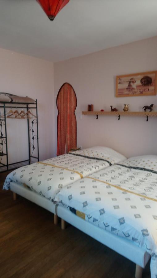Chambre D'Hote Dans Maison Atypique Possibilite 1 Lit Supplementaire Pour 15 Euros Sancoins ภายนอก รูปภาพ